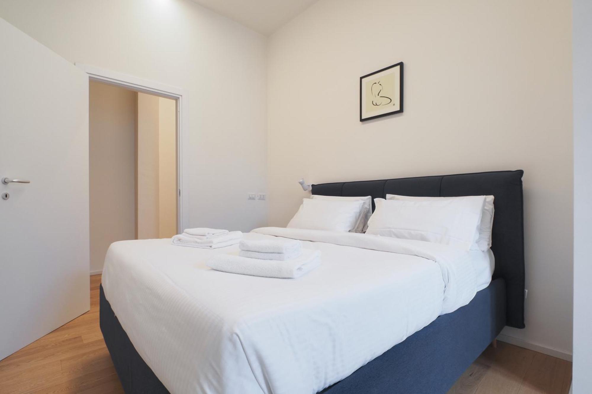 Missori Luxury Apartments Милано Екстериор снимка