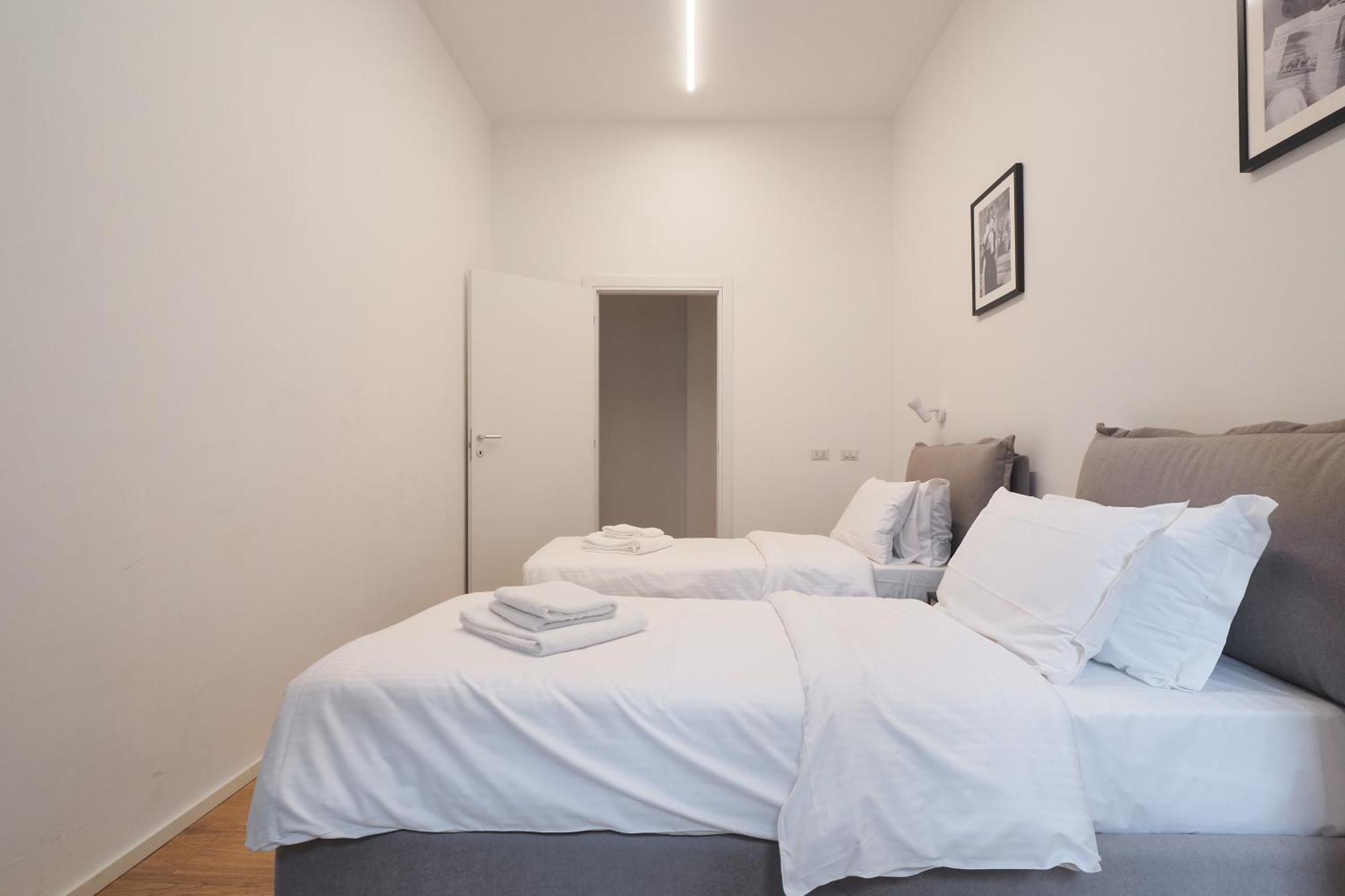 Missori Luxury Apartments Милано Екстериор снимка